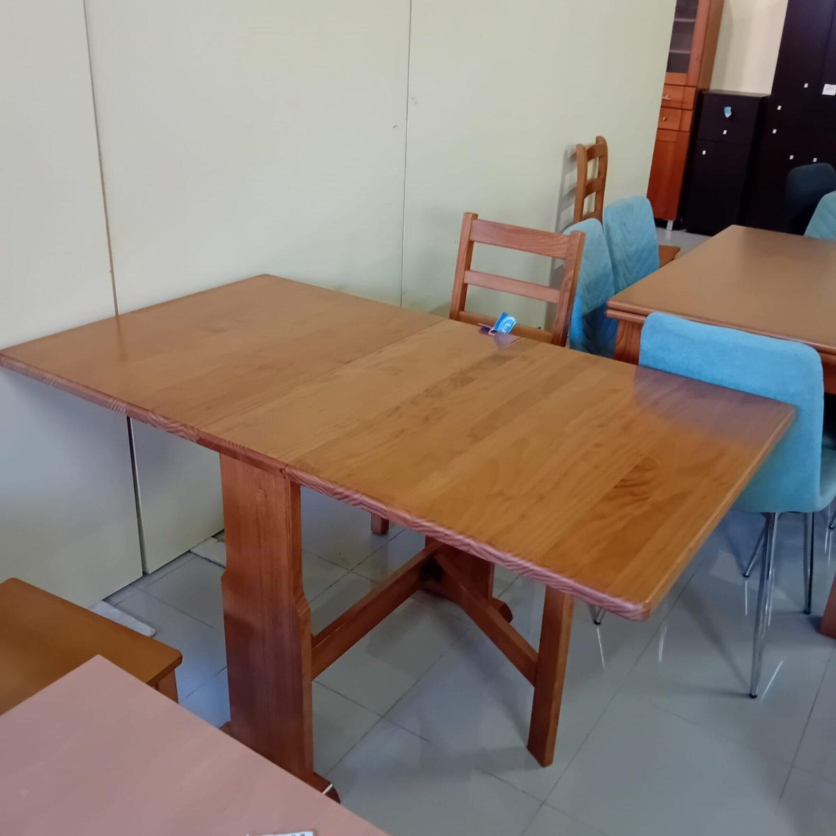 Mesa Cozinha Docamóveis abas pinho maciço - Image 5