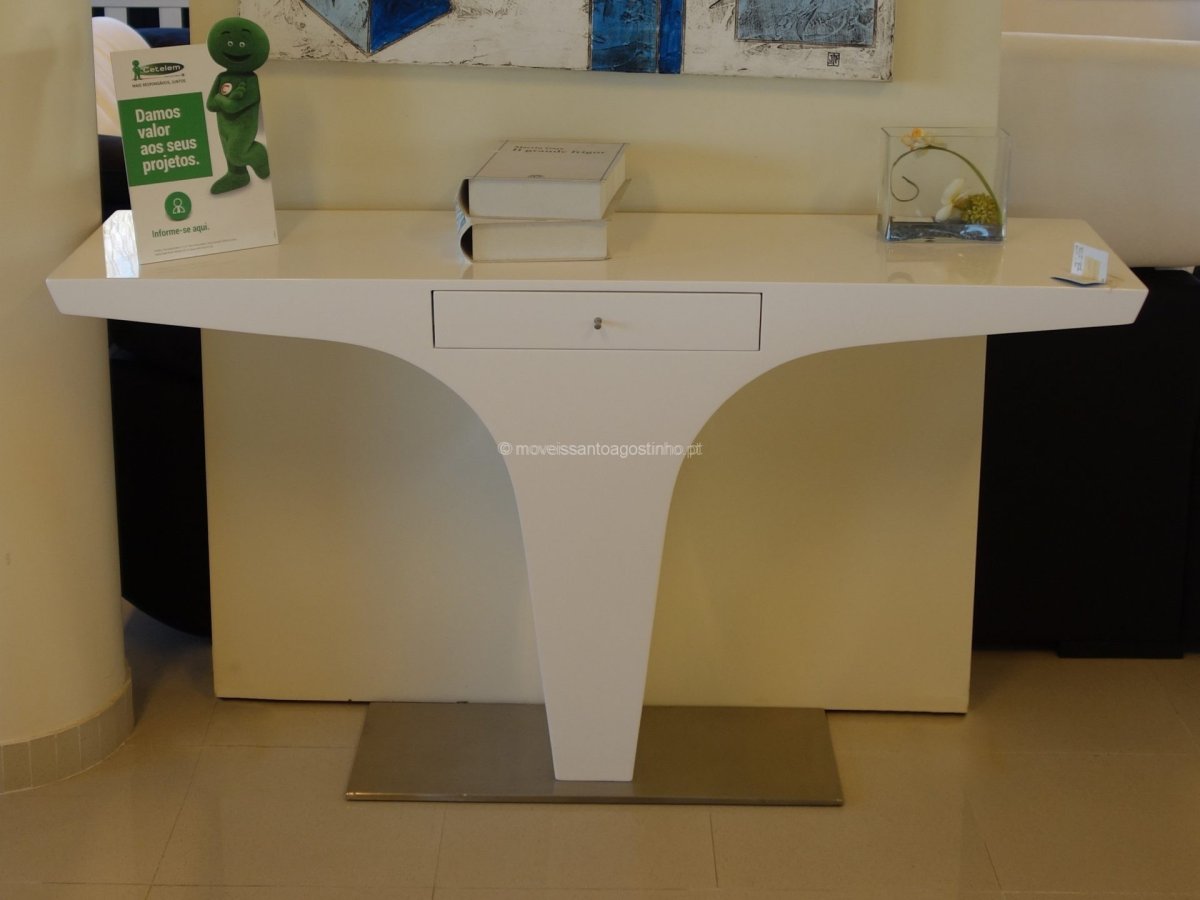 Consola Tavira